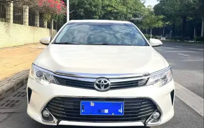 Toyota Camry, 2015