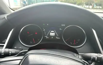 Toyota Camry, 2023