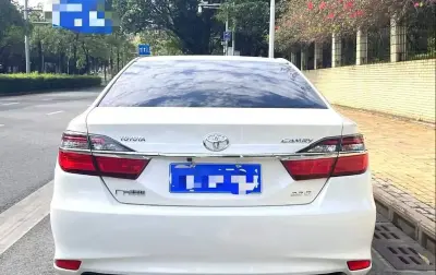 Toyota Camry, 2015