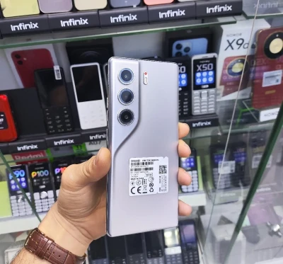 Tecno Camon 40 Pro 256 gb