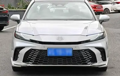 Toyota Camry, 2025