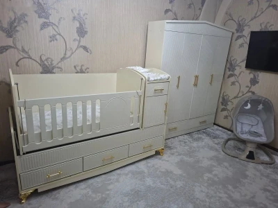 Колыбель со шкафом