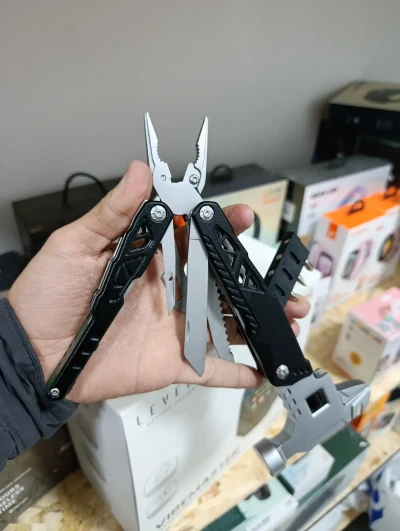 Мультитул Green Lion 18 в 1 Multi-Tool Hammer, черный — миниатюра 2