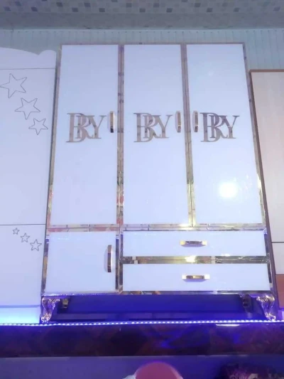 Шкаф — миниатюра 2