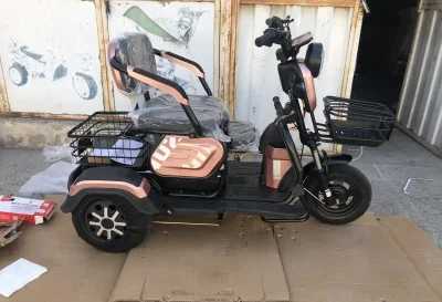 Трёхколёсный электромопед Scooter