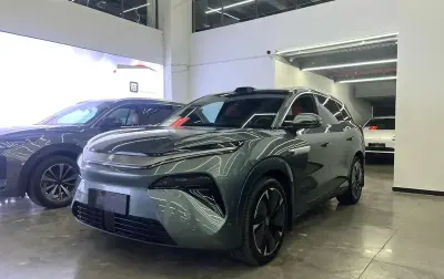 BYD Tang, 2025 — миниатюра 8
