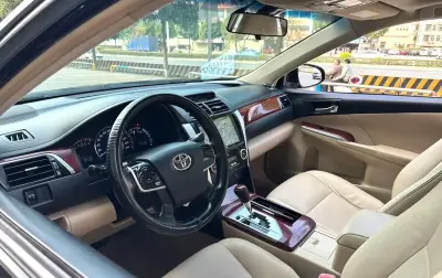 Toyota Camry, 2014