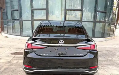 Lexus ES series, 2018 — миниатюра 3