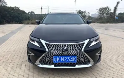 Lexus ES series, 2015 — миниатюра 6