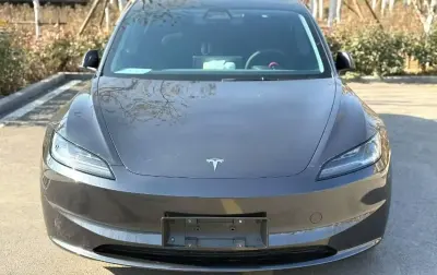 Tesla Model 3, 2025 — миниатюра 5