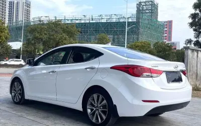 Hyundai Elantra, 2014