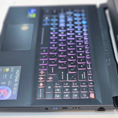 Игровой Ноутбук MSI Katana 15 Core i7-13620H / RTX 4070 8GB / 16GB / 1TB SSD — миниатюра 4