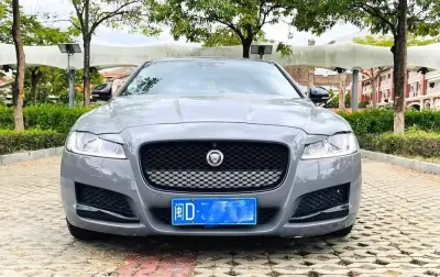 Jaguar XF, 2016