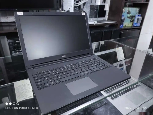 Игровой ноутбук Dell Inspiron 3568 Core i7-7500U 8gb/256gb SSD 7TH GEN