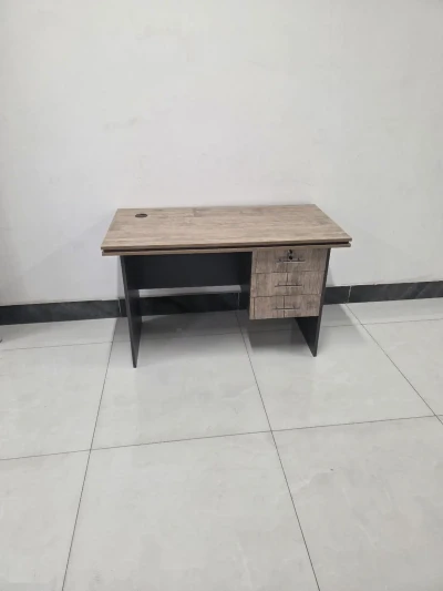 Стол