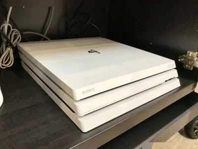 Игровая приставка Sony PlayStation 4 pro — миниатюра 2