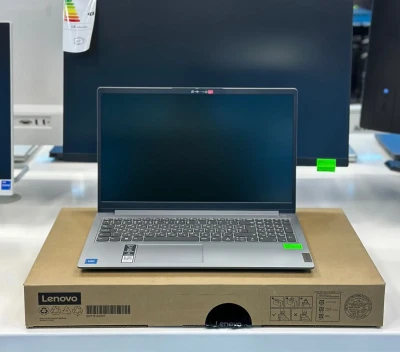 Ноутбук Lenovo Celeron 8/256gb