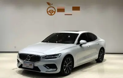 Volvo S60, 2022