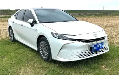 Toyota Camry, 2025