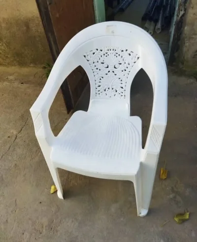 Стулья