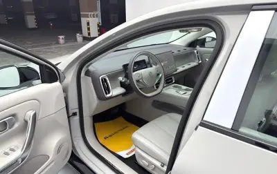 Leapmotor B01, 2025