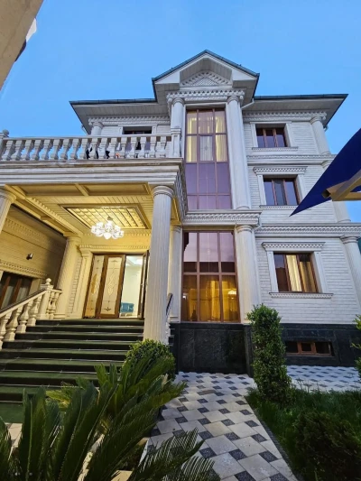 3 этажный, 18-комн. дом, 500 м², 5 соток, Сино Арбобхотун