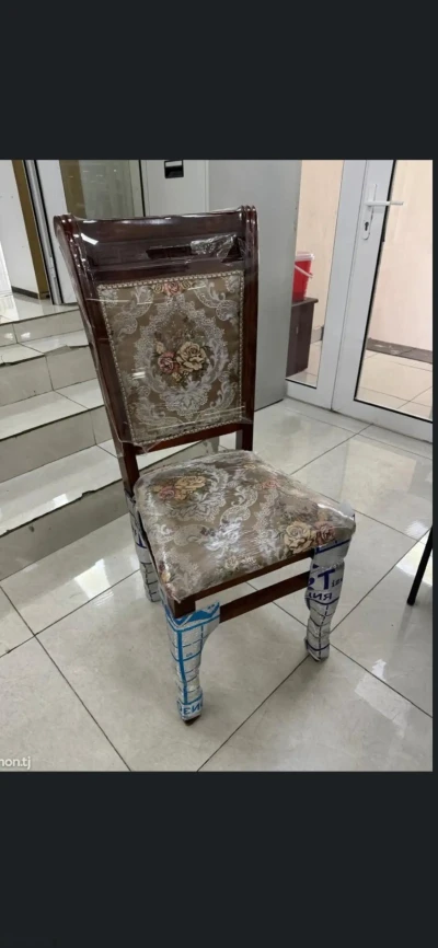 Стули версачи