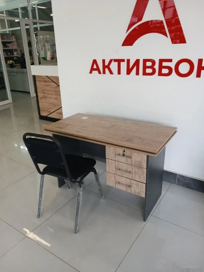 Стол — миниатюра 2