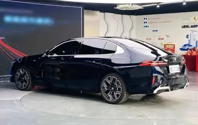 BMW 5 series, 2025 — миниатюра 2