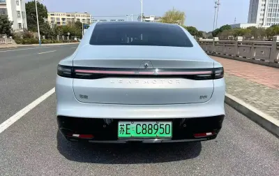 Leapmotor B01, 2025