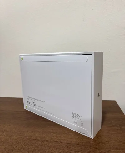 Ноутбук MacBook Pro with M5 Max 2TB — миниатюра 2