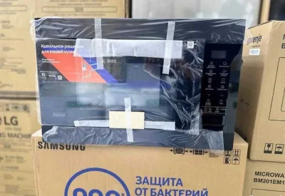 Микроволновка стройная Samsung