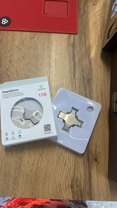 Флэшка usb накопитель 1 TB USB Flash Drive 4 in1 3.0