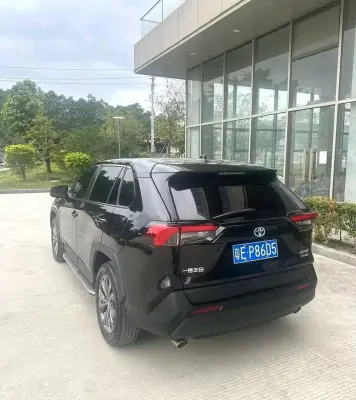 Toyota RAV 4, 2023 — миниатюра 5