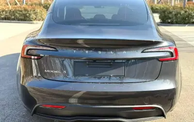 Tesla Model 3, 2025 — миниатюра 2