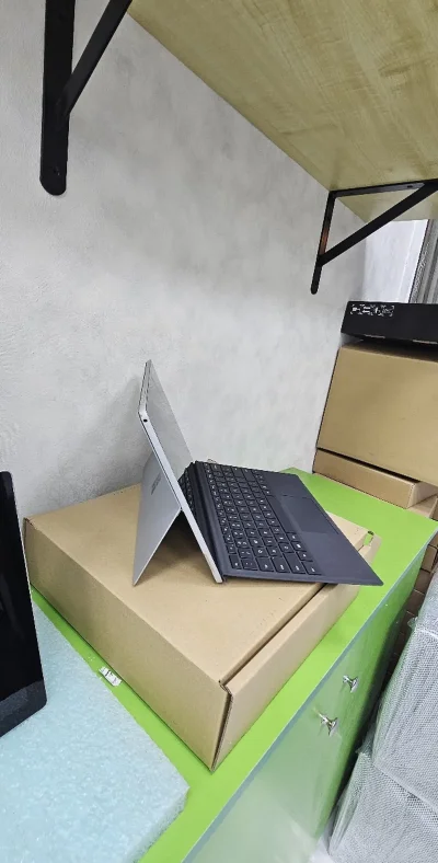 Ноутбук Microsoft Pro 7 plus i5 11th