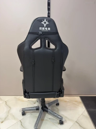 Игровое кресло — миниатюра 4
