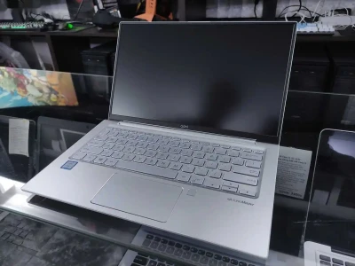 Ноутбук Asus Adol 13 Laptop Core i7-8565U 8GB/256GB SSD — миниатюра 2