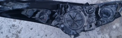 Стекло от фары Hyundai Avante MD — миниатюра 3