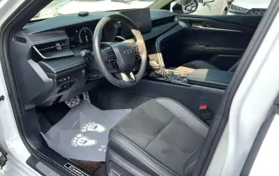 Toyota Camry, 2025