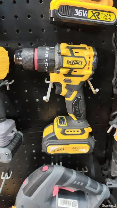 Шуруповёрт Dewalt