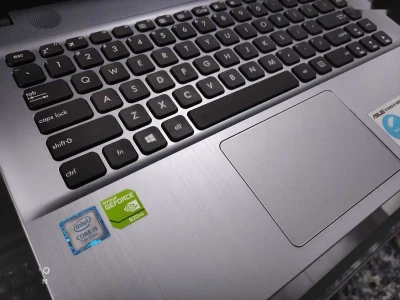 Ноутбук Asus VivoBook X441UK Core i5-7200U /GeForce 920MX 2GB / 4GB / 256GB SSD — миниатюра 5