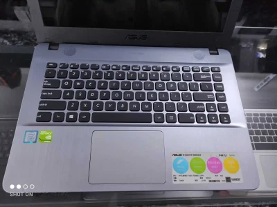 Ноутбук Asus VivoBook X441UK Core i5-7200U /GeForce 920MX 2GB / 4GB / 256GB SSD — миниатюра 4