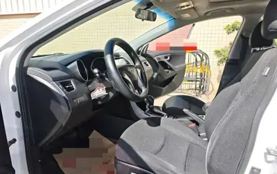 Hyundai Elantra, 2015 на заказ