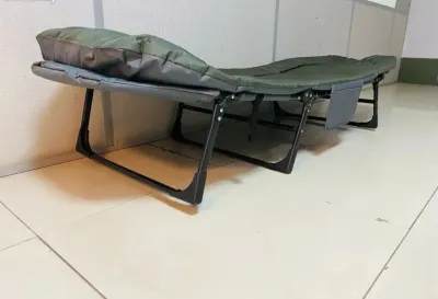 Кровать раскладушка туристическая с матрасом и подушкой