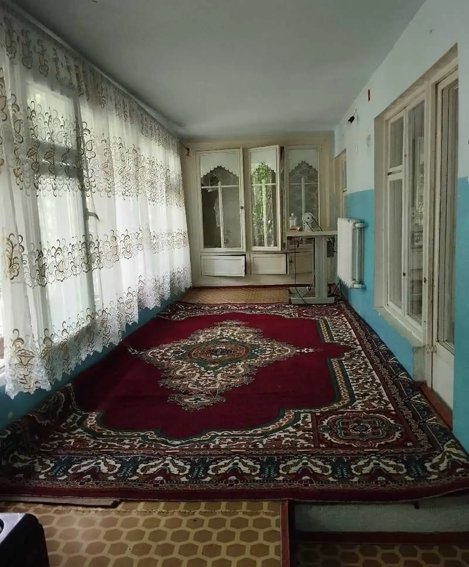 3-комн. квартира, 1 этаж, 85м², Сино