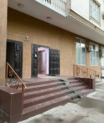 2-комн. квартира, 10 этаж, 100 м², Голубой экран