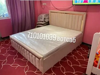 Двуспальная кровать