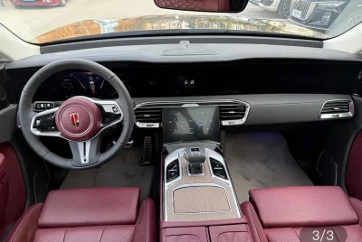 Hongqi E-HS9, 2025