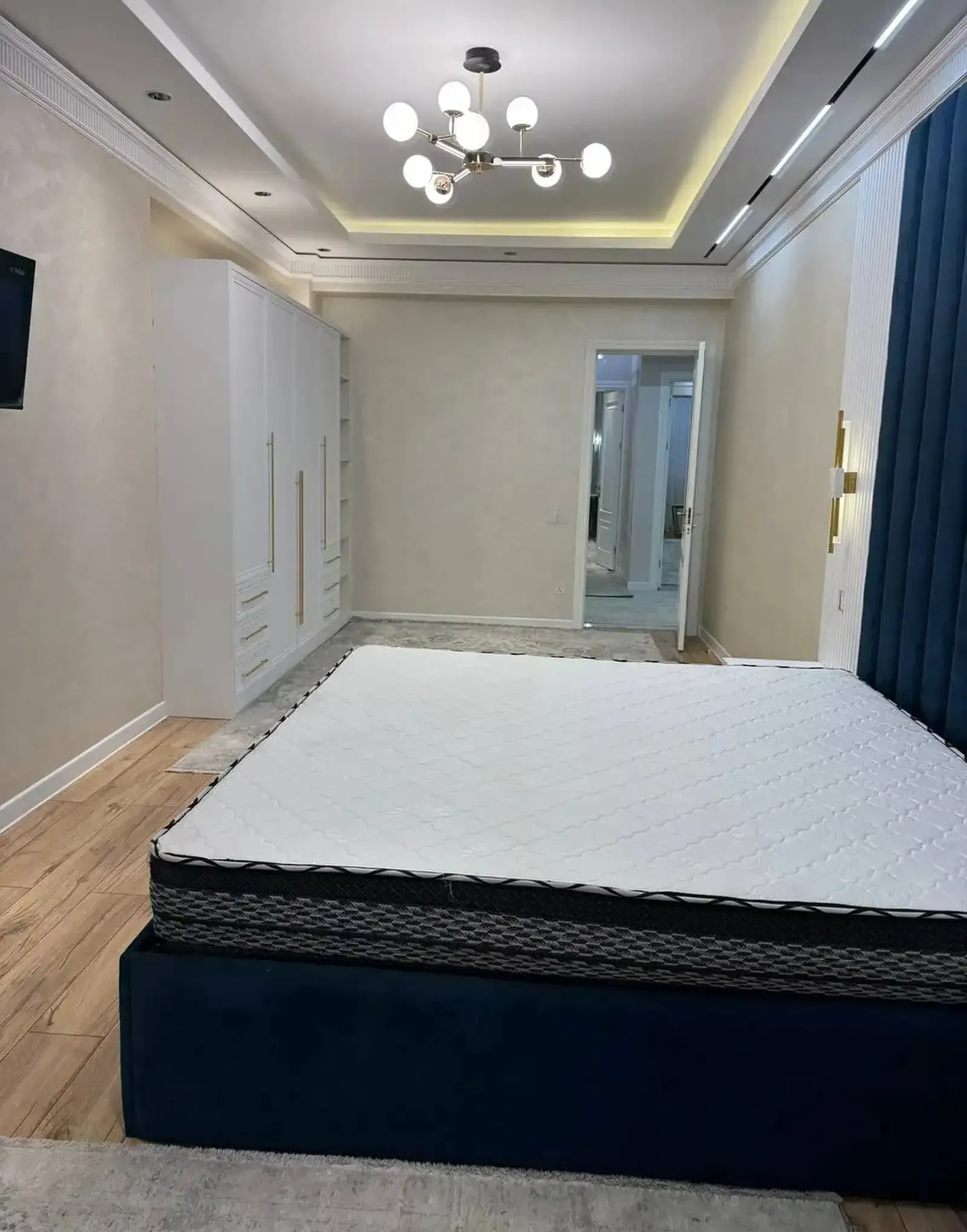 3-комн. квартира, 13 этаж, 122м², Ашан МЧС